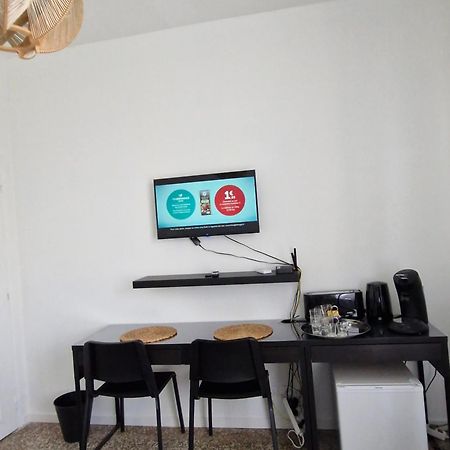 Chambre Sommieres Bagian luar foto